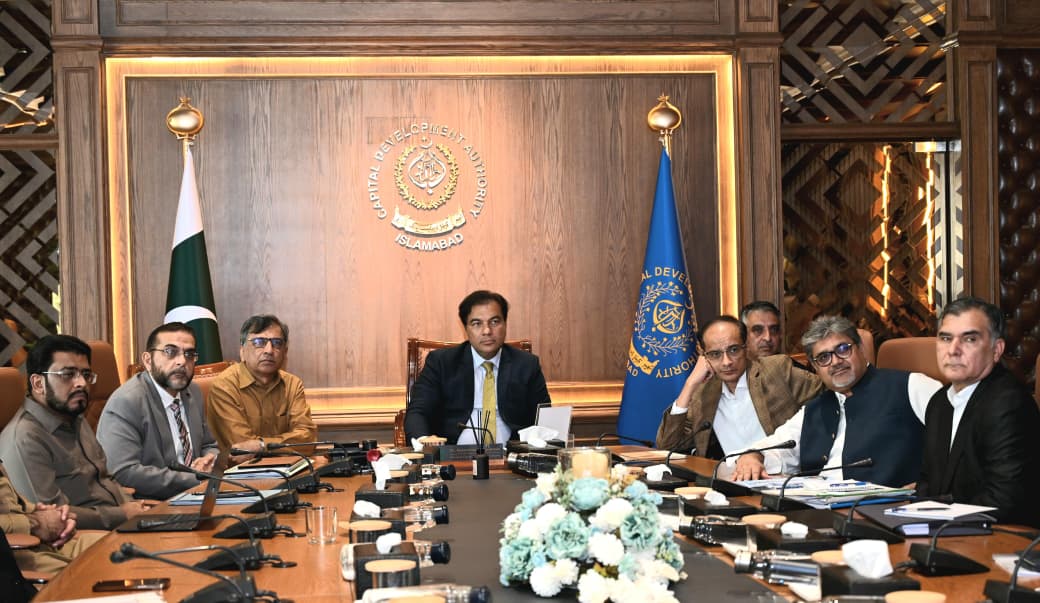An important meeting regarding the operation of a rail car service between Islamabad and Rawalpindi was held on Wednesday at the CDA Headquarters.