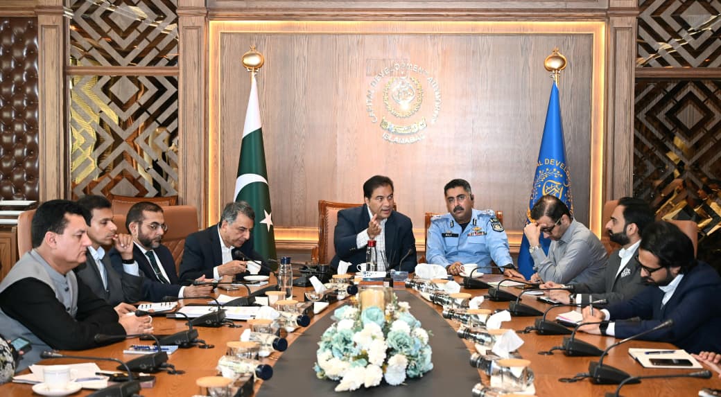 Chairman CDA Orders Zero-Tolerance Policy Against Illegal Parking, Traffic Violations, and Littering in Islamabad