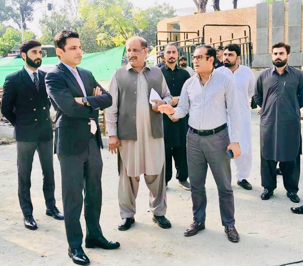 Chairman CDA Visits Diplomatic Enclave, Reviews Progress on Development and Uplifting Works
