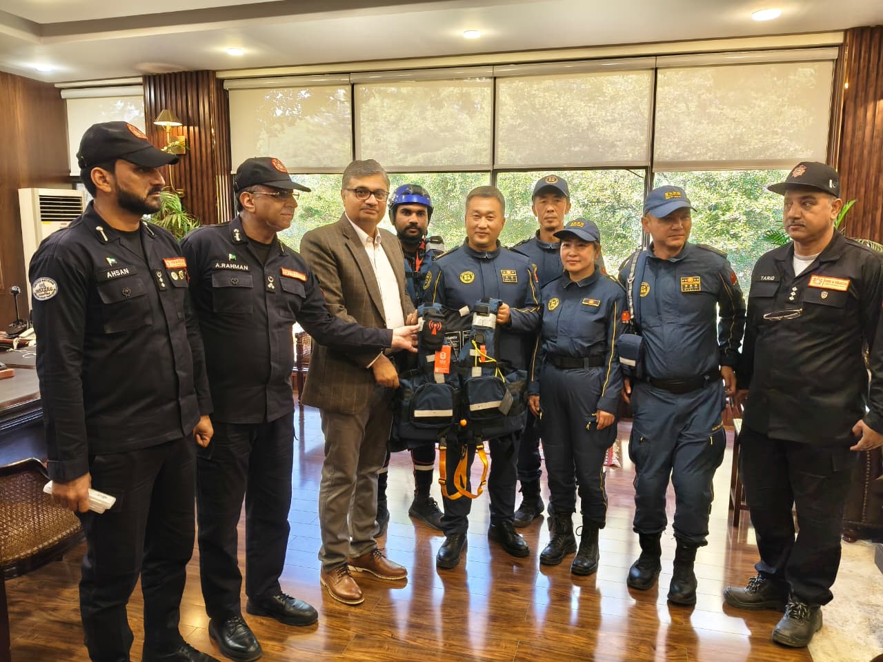 CDA Receives Special Water Rescue Kits from Chinese Blue Sky Rescue Foundation